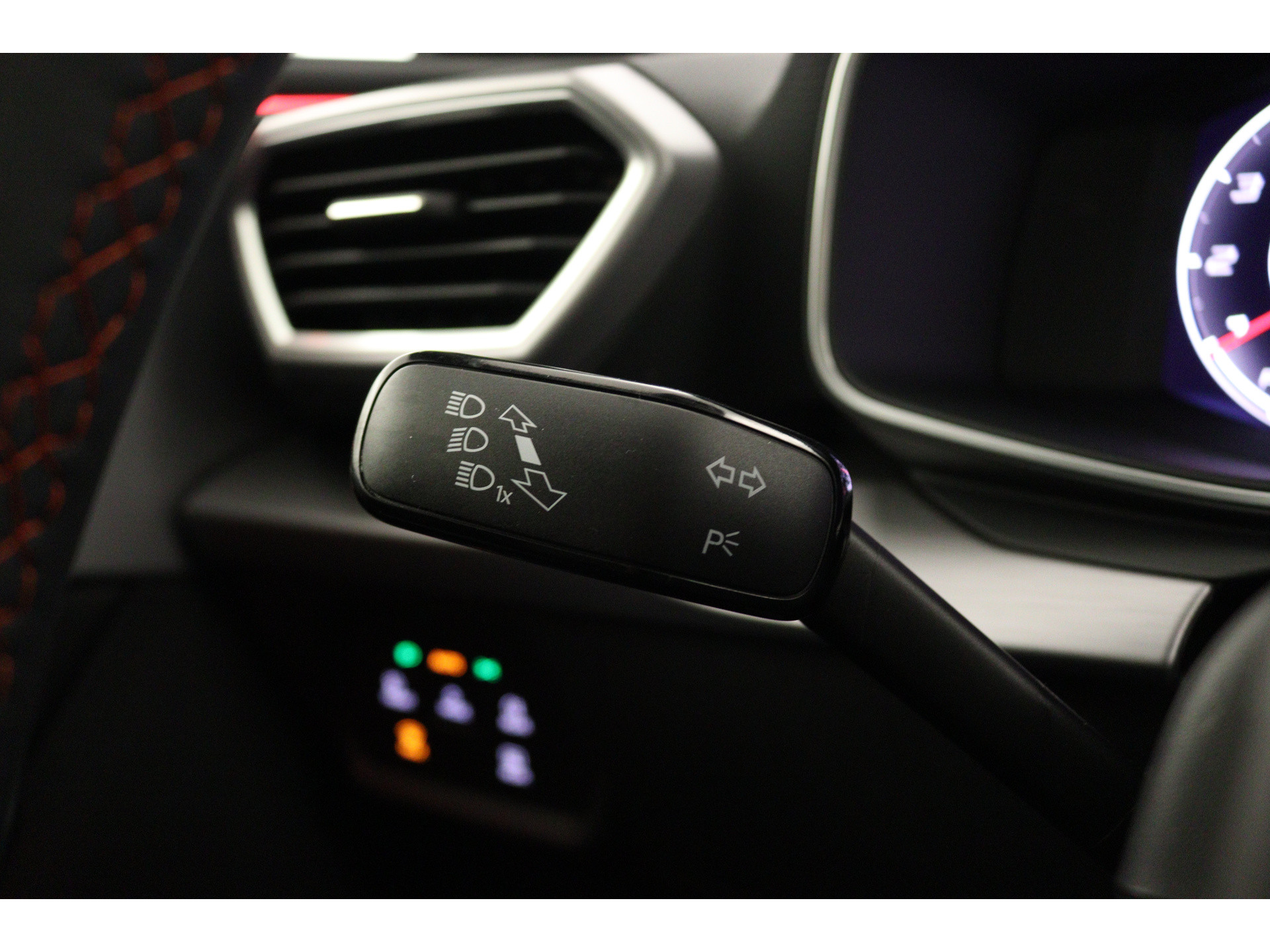SEAT - Leon 5-deurs 1.5 TSI 150 6MT FR Business Intense - 2022