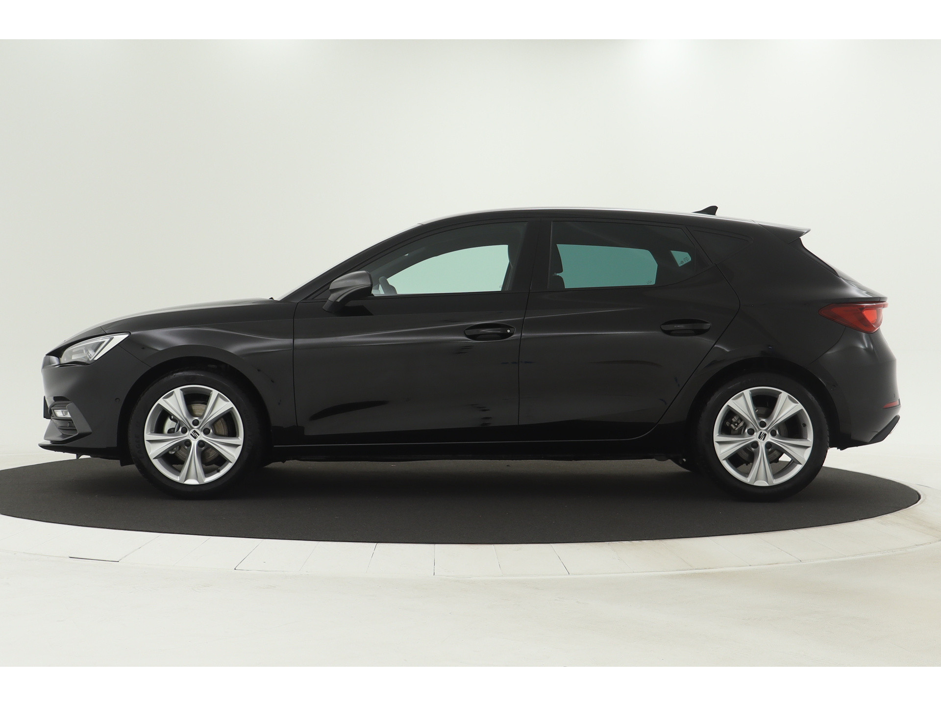 SEAT - Leon 5-deurs 1.5 TSI 150 6MT FR Business Intense - 2022