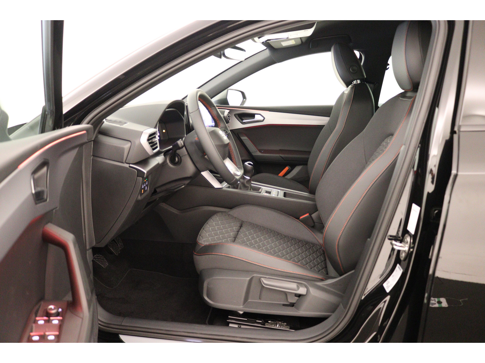 SEAT - Leon 5-deurs 1.5 TSI 150 6MT FR Business Intense - 2022