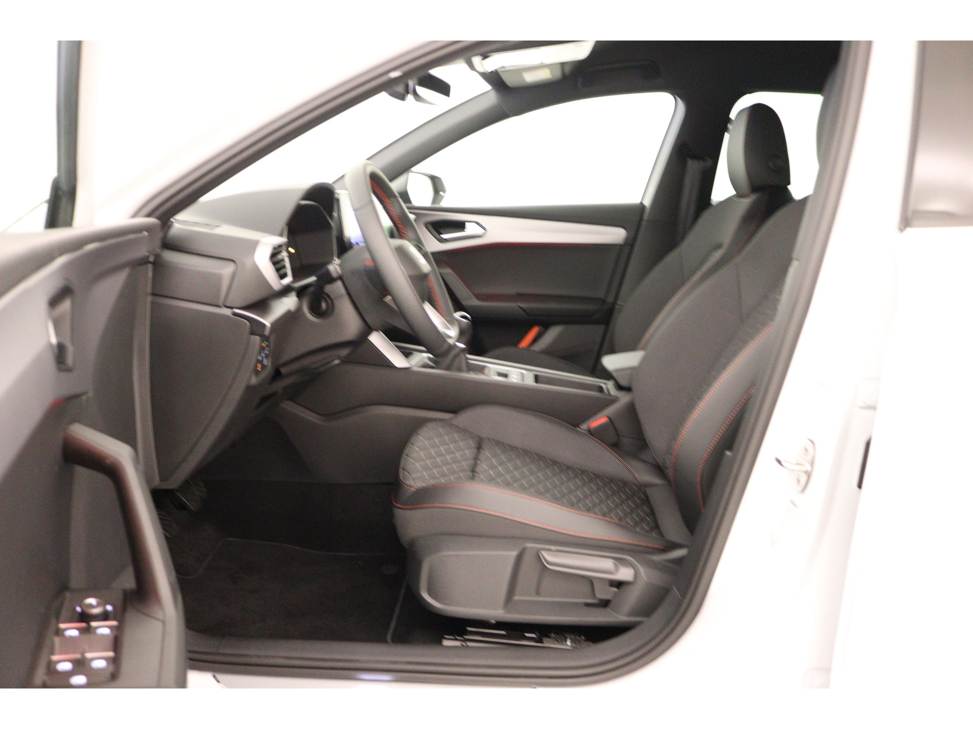 SEAT - Leon 5-deurs 1.5 TSI 150 6MT FR Business Intense - 2022