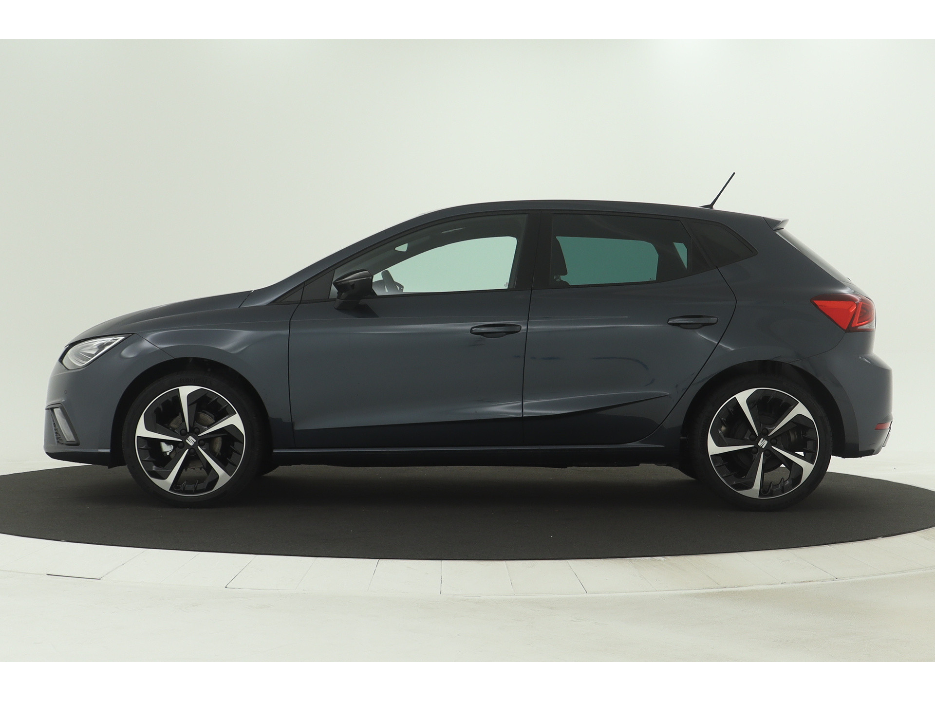SEAT - Ibiza 1.0 EcoTSI 95 5MT FR Business Intense - 2023