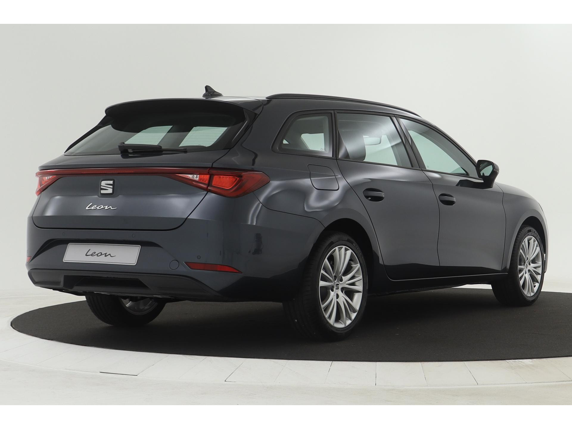 SEAT - Leon Sportstourer 1.0 TSI 110 6MT Style - 2023
