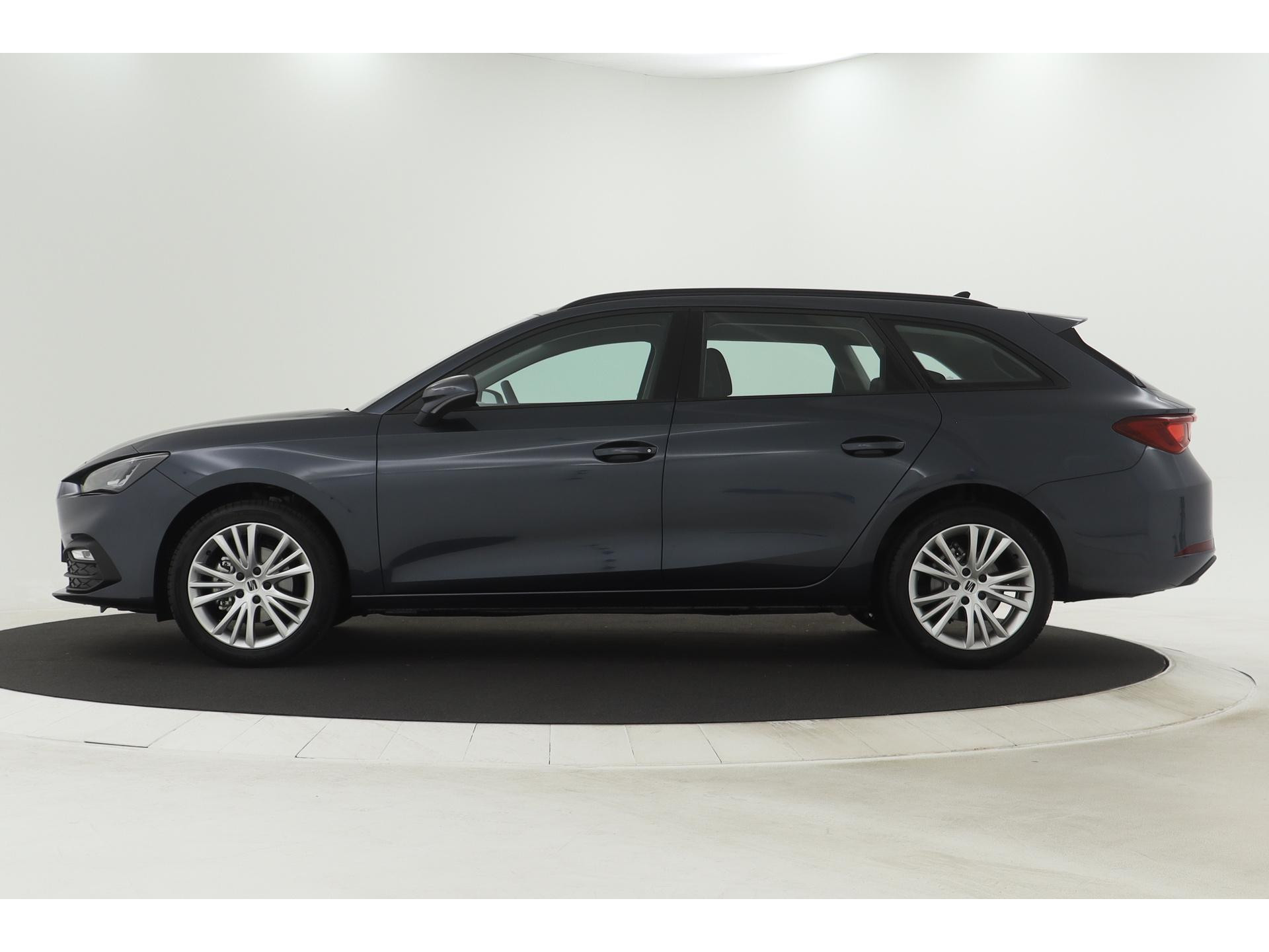 SEAT - Leon Sportstourer 1.0 TSI 110 6MT Style - 2022