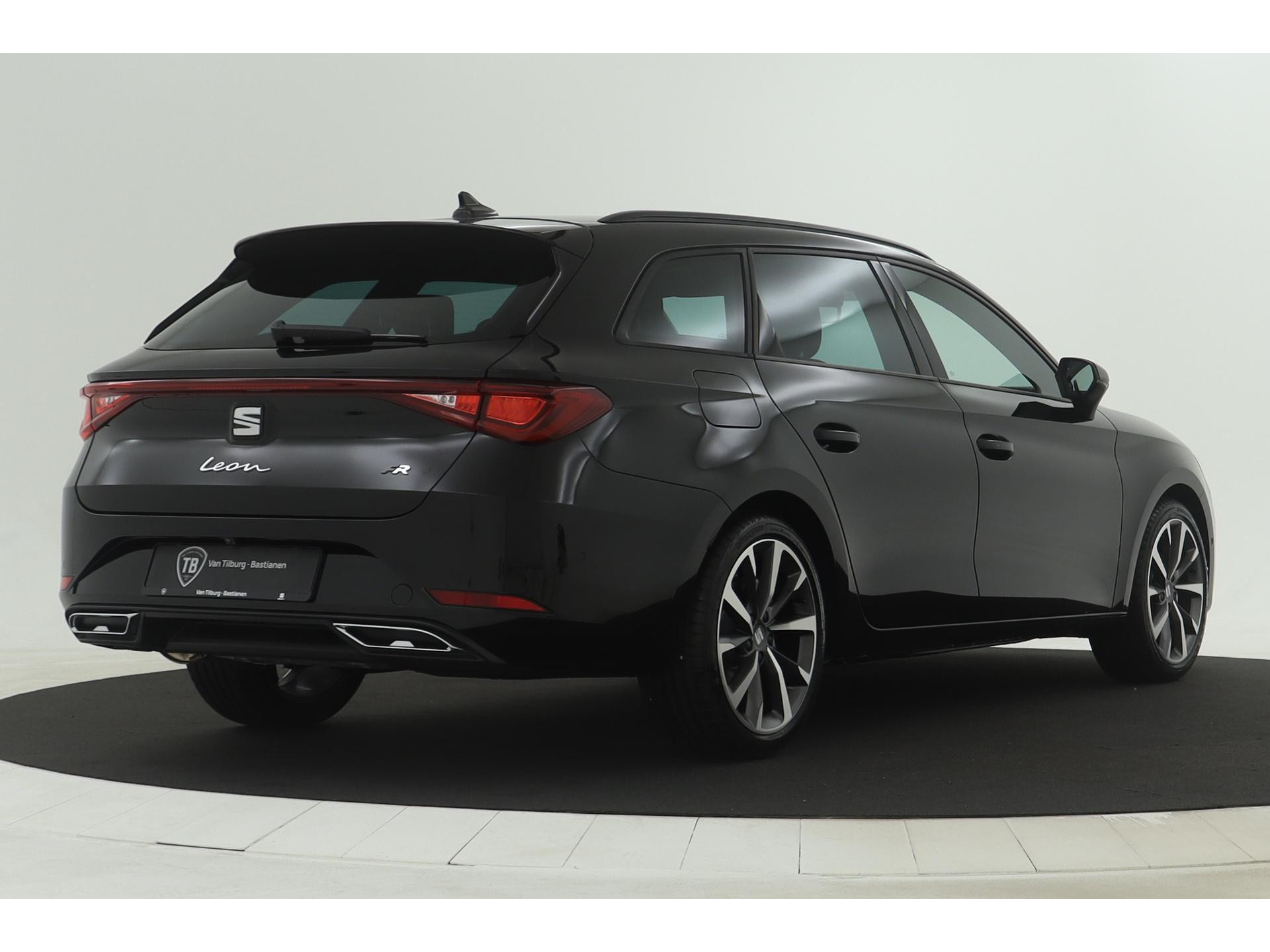 SEAT - Leon Sportstourer 1.5 eTSI 150 7DSG FR Business Intense - 2023