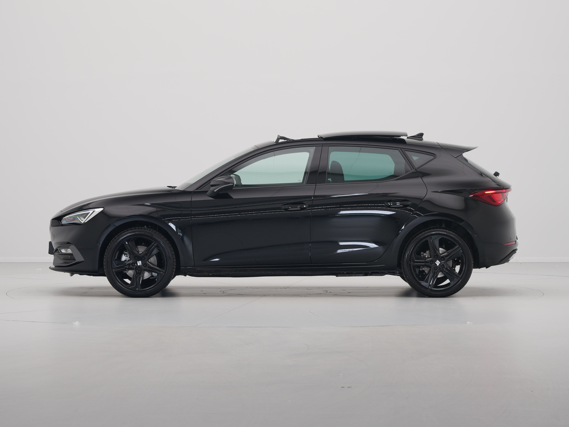 SEAT - Leon 1.5 TSI eHybrid 204 6DSG FR Business - 2025