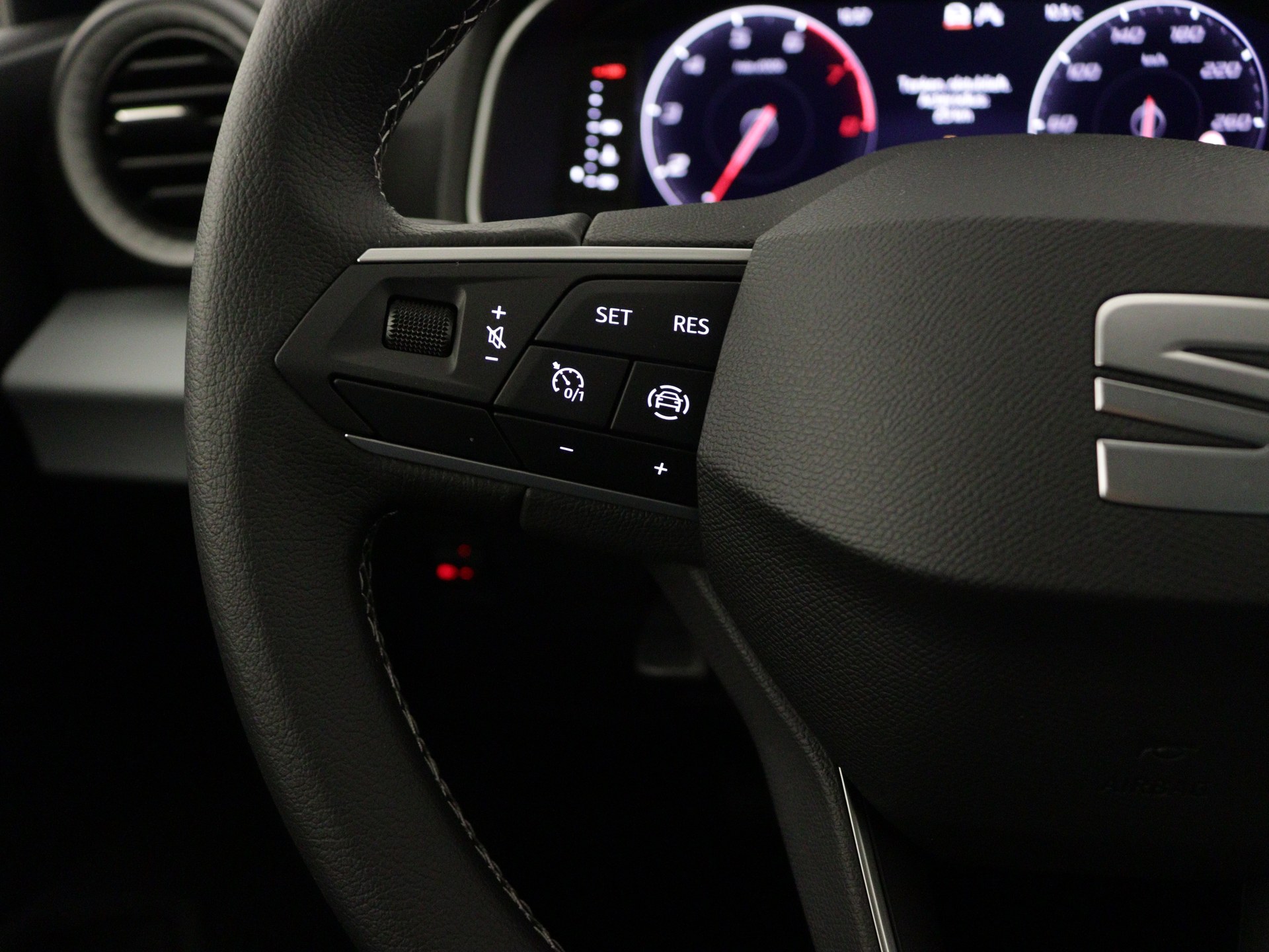 SEAT - Ibiza Style Business Connect - 2025