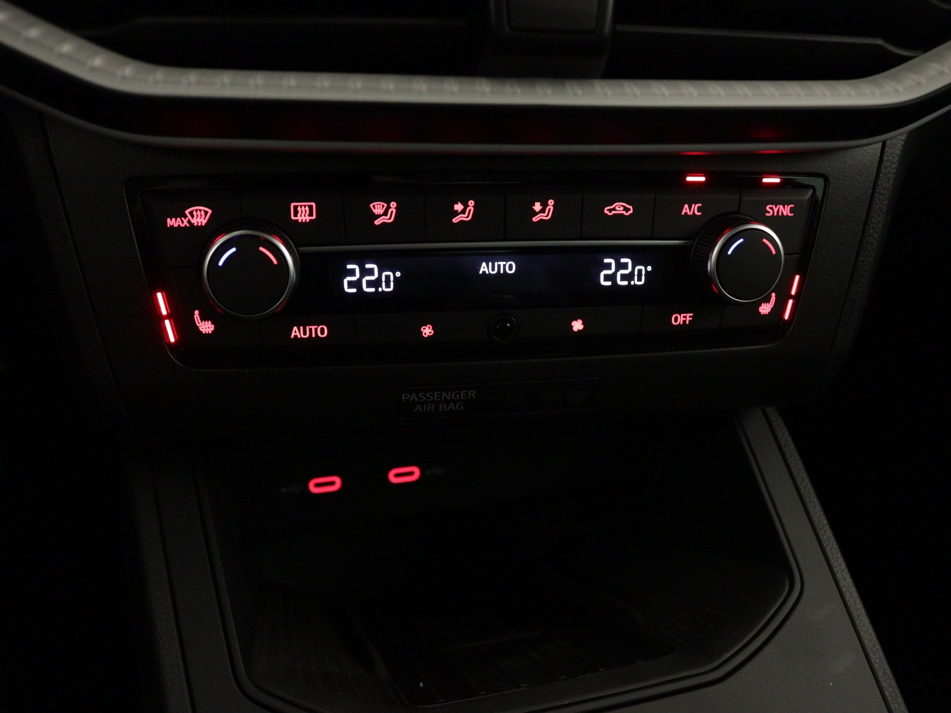SEAT - Ibiza Style Business Connect - 2025