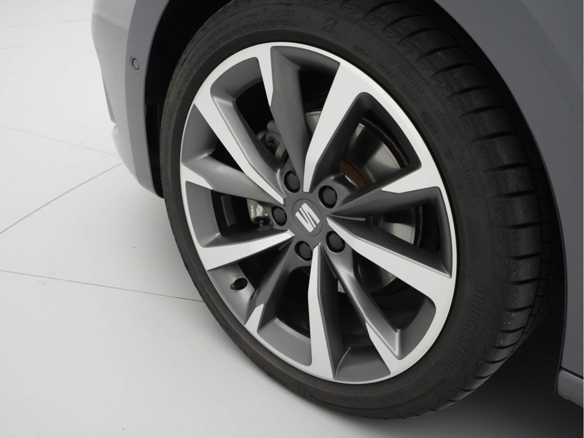 SEAT - Leon 1.0 eTSI FR Business Intense - 2024