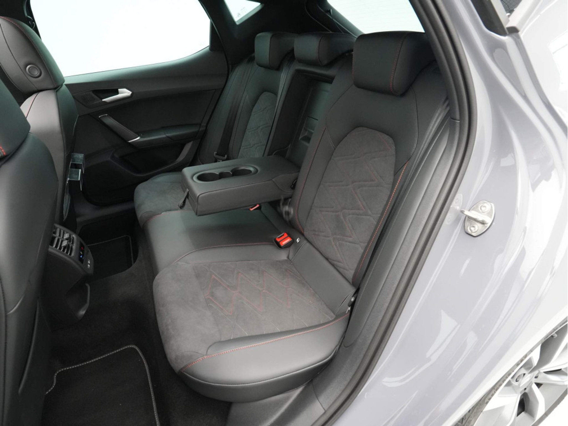 SEAT - Leon 1.0 eTSI FR Business Intense - 2024
