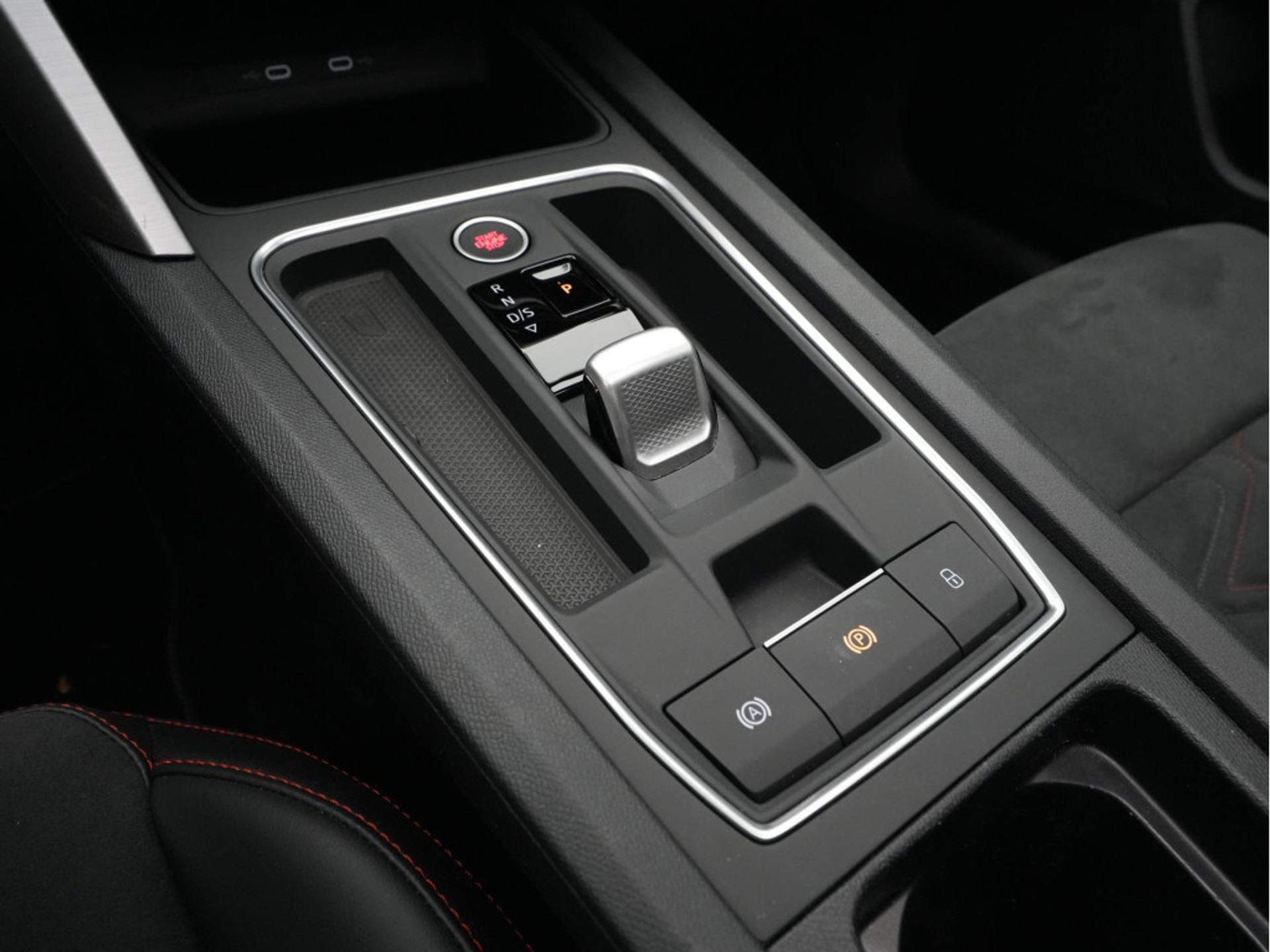 SEAT - Leon 1.0 eTSI FR Business Intense - 2024