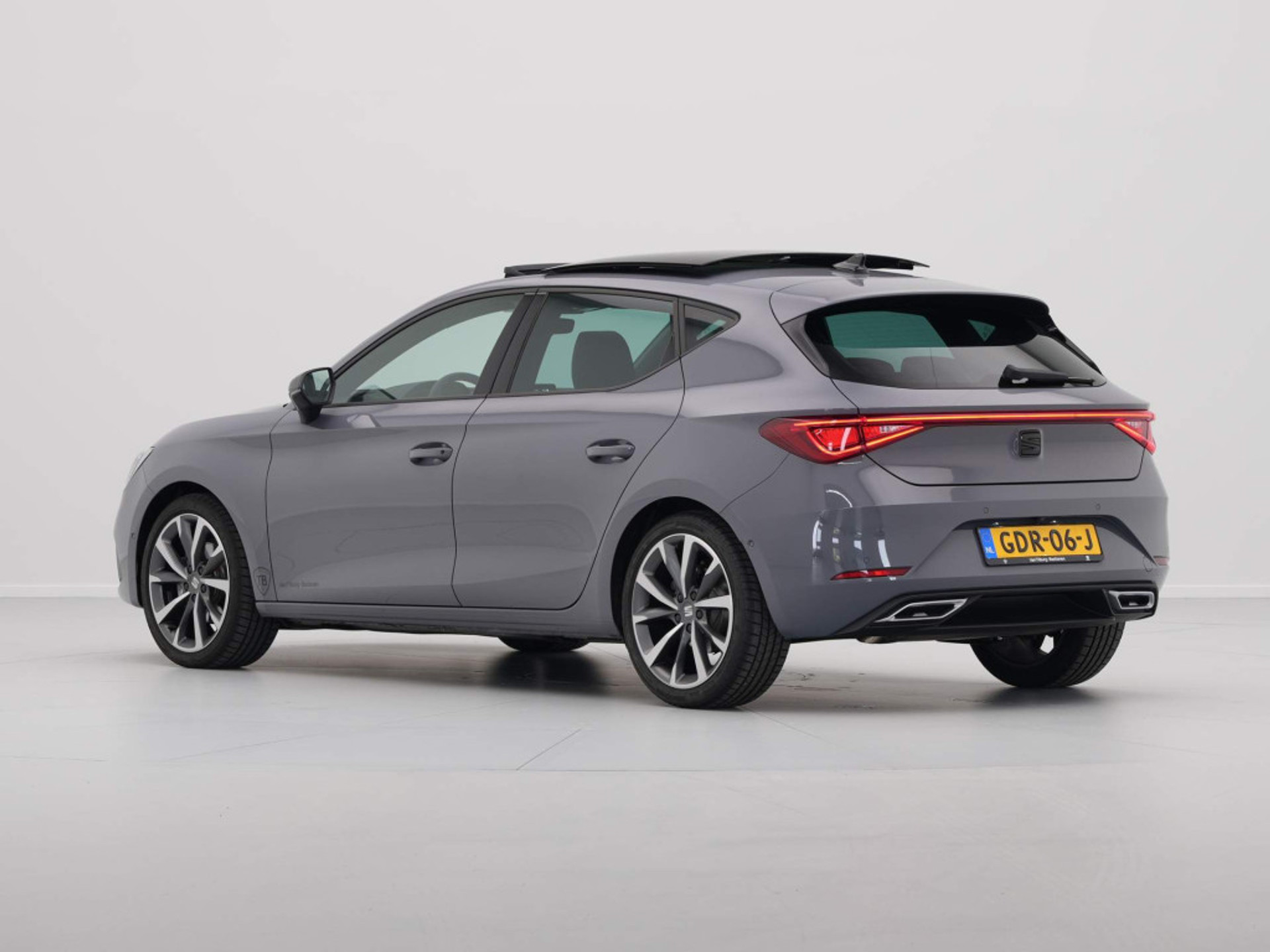 SEAT - Leon 1.0 eTSI FR Business Intense - 2024