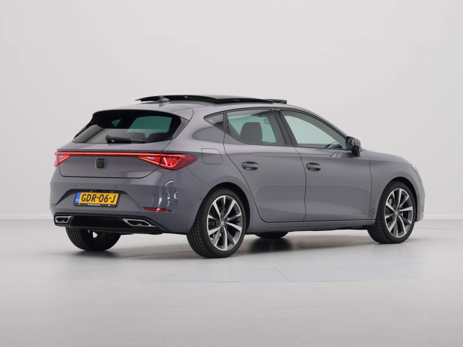 SEAT - Leon 1.0 eTSI FR Business Intense - 2024