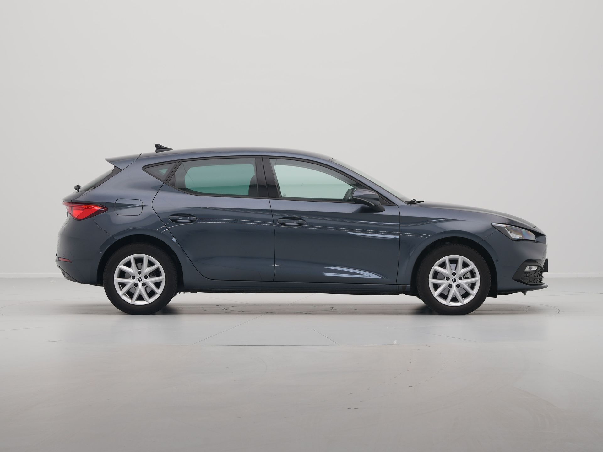 SEAT - Leon 1.0 TSI 110pk Style Business Intense - 2023