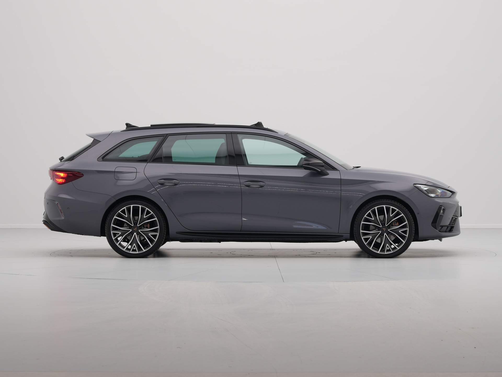 CUPRA - Leon Sportstourer 1.5 TSI e-Hybrid Business - 2025