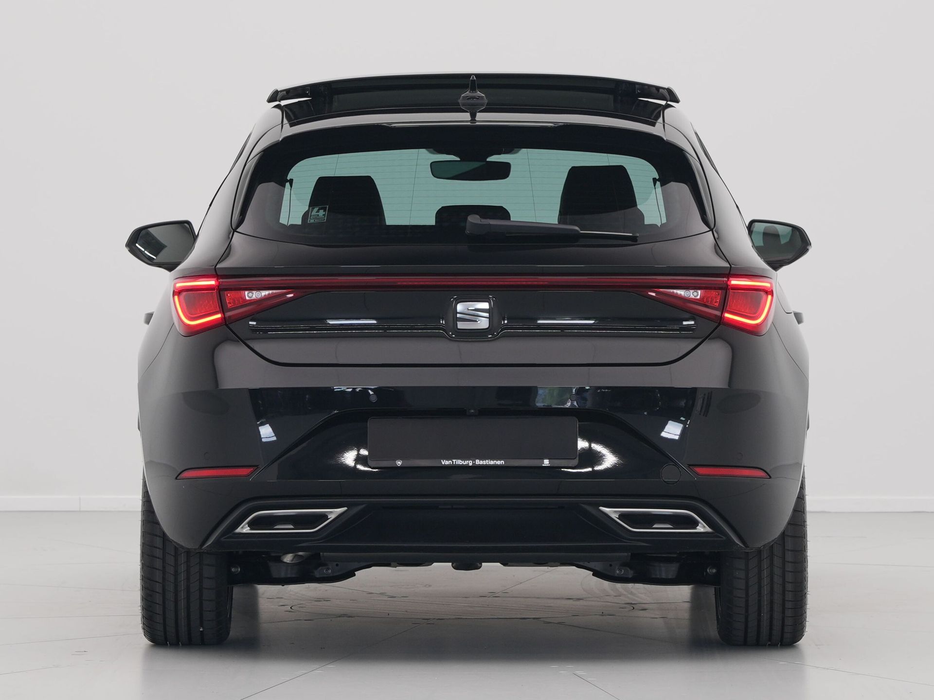 SEAT - Leon 1.5 TSI e-Hybrid FR Business - 2025
